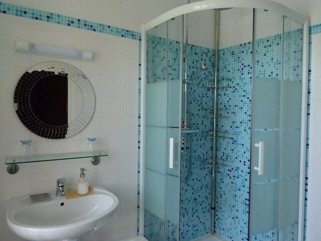 B&B L'Atelier Du Presbytere Saint-Maugan Quarto foto